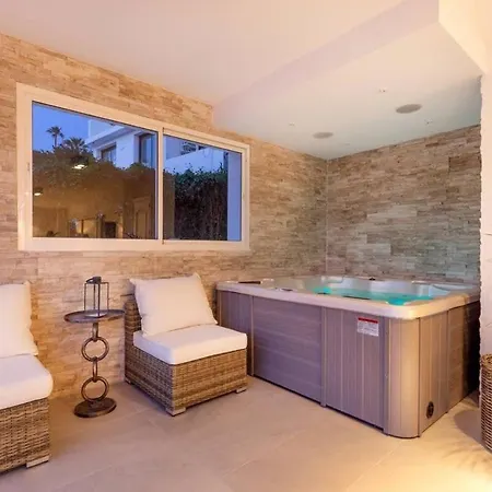 Luxury Heated Pool Jacuzzi Cinema Bbq Sunset 빌라 *
