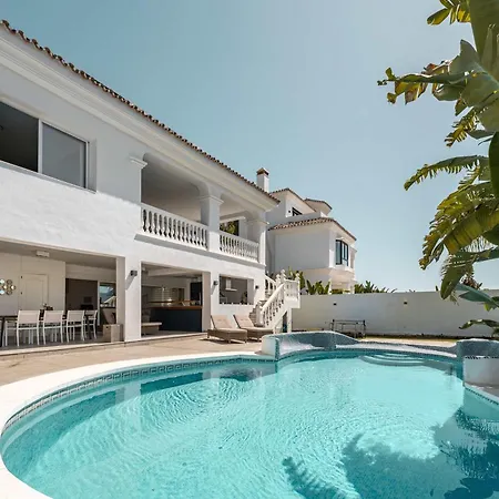 Luxury Heated Pool Jacuzzi Cinema Bbq Sunset Villa Marbella